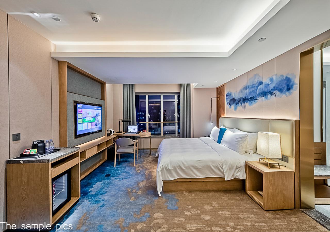 Royce Hotel Шеньчжень Екстер'єр фото